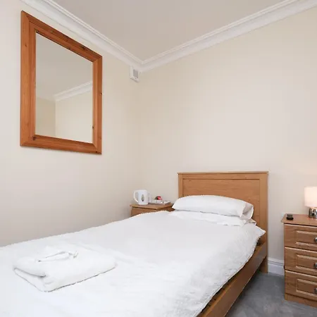 Bed & Breakfast Four Seasons 3*
