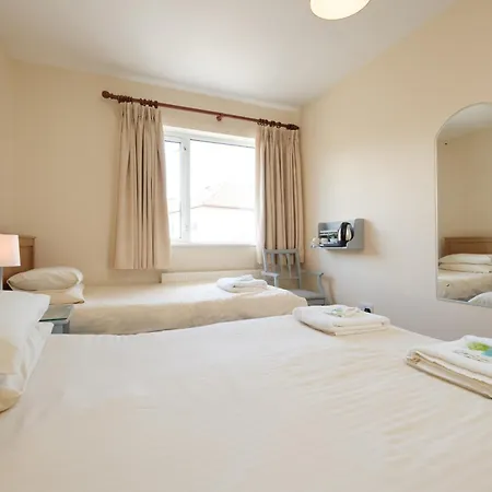 Four Seasons 3* Galway