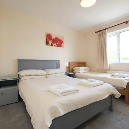 Four Seasons Bed & Breakfast