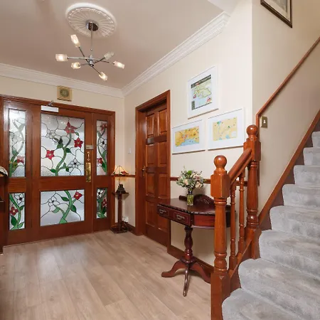 Four Seasons Bed and breakfast