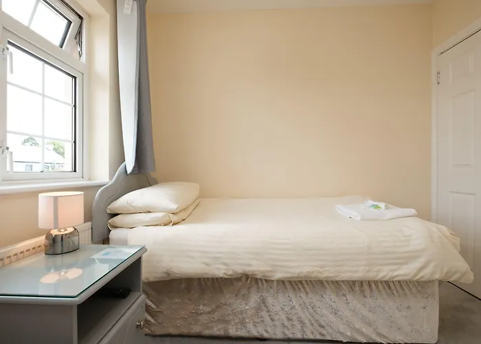 Four Seasons Bed and breakfast